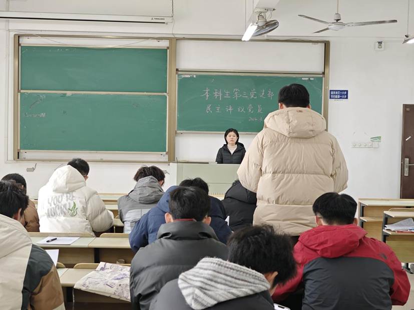 3dc6d9c1c8f051578e16eb4e186092c1